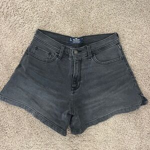Hollister Women's Black Jean Shorts